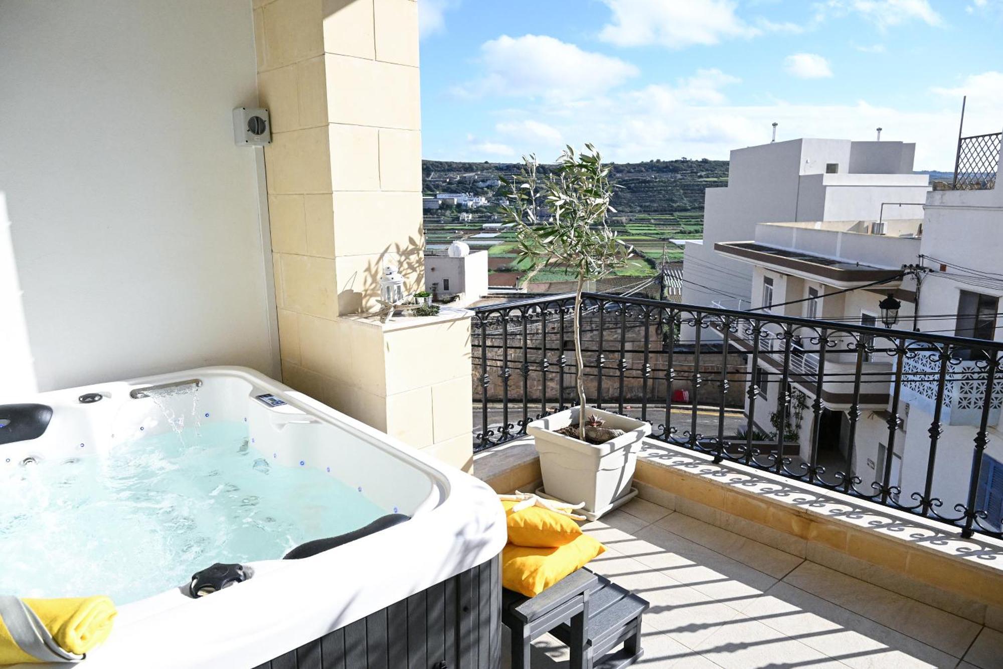 Fl 1 Ta'Lonza Luxury With Hot Tub By Homely المليحة المظهر الخارجي الصورة